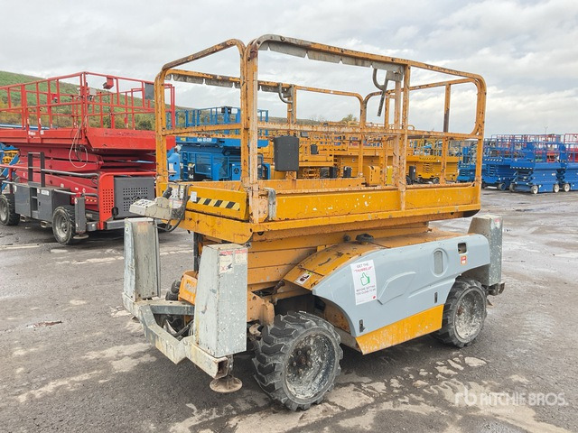 2014 Haulotte Compact 10DX 4x4 Diesel Scissor Lift - Plataforma de Tijera/ Plataforma de tesoura: foto 2 2014 Haulotte Compact 10DX 4x4 Diesel Scissor Lift - Plataforma de Tijera/ Plataforma de tesoura: foto 2