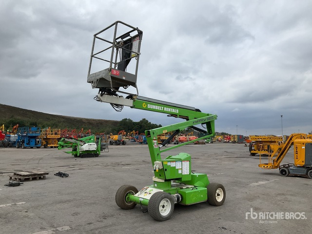 2015 Nifty-Lift HR12NDE 2WD Hybrid Articulating Boom Lift - Plataforma articulada: foto 1 2015 Nifty-Lift HR12NDE 2WD Hybrid Articulating Boom Lift - Plataforma articulada: foto 1