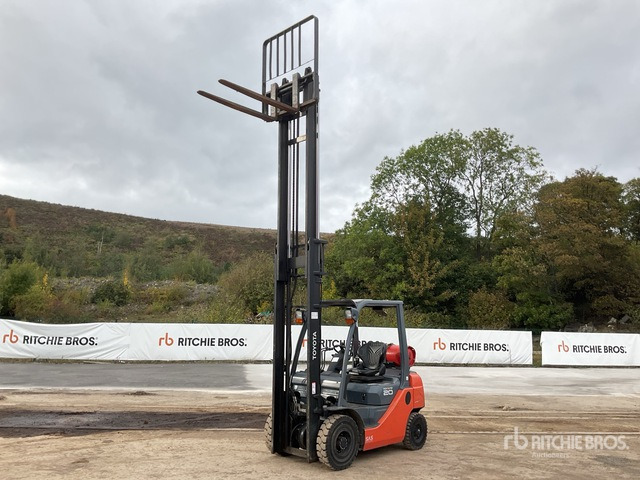 2015 Toyota 02-8FGF20 2015 Toyota 8FG20 Forklift Forklift - Empilhadeira a gás: foto 1 2015 Toyota 02-8FGF20 2015 Toyota 8FG20 Forklift Forklift - Empilhadeira a gás: foto 1