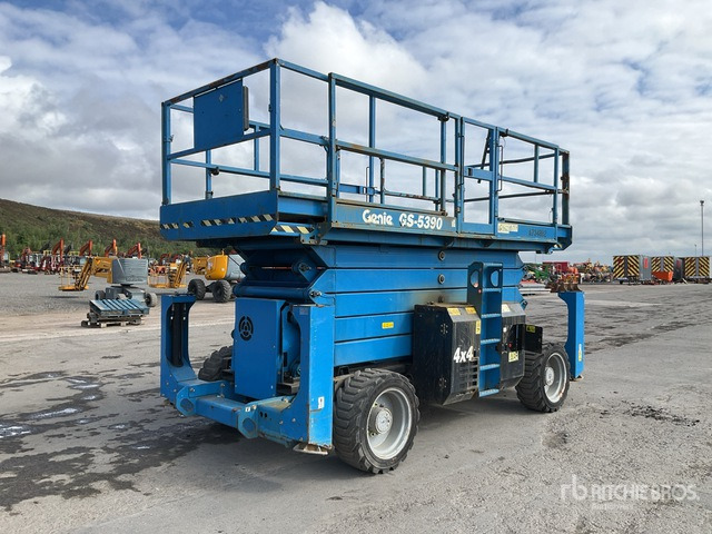 2016 Genie GS5390 4x4 Diesel Scissor Lift - Plataforma de Tijera/ Plataforma de tesoura: foto 3 2016 Genie GS5390 4x4 Diesel Scissor Lift - Plataforma de Tijera/ Plataforma de tesoura: foto 3
