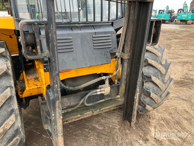 2016 JCB 926-4 JCB Rough Terrain Forklift Rough Terrain Forklift - Empilhador todo-o-terreno: foto 5 2016 JCB 926-4 JCB Rough Terrain Forklift Rough Terrain Forklift - Empilhador todo-o-terreno: foto 5