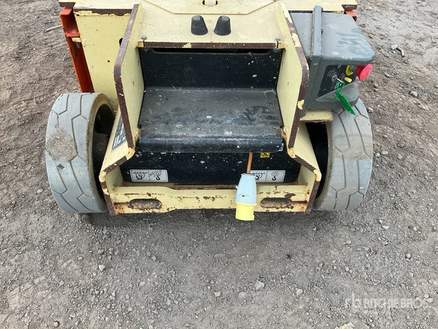 2016 JLG 1230ES Vertical Mast Lift - Plataforma de mastro vertical: foto 5 2016 JLG 1230ES Vertical Mast Lift - Plataforma de mastro vertical: foto 5