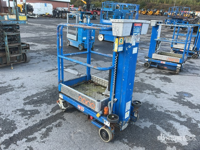 2017 Power Tower Nano Vertical Mast Lift - Plataforma de mastro vertical: foto 4 2017 Power Tower Nano Vertical Mast Lift - Plataforma de mastro vertical: foto 4