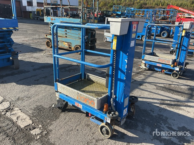 2017 Power Tower Nano Vertical Mast Lift - Plataforma de mastro vertical: foto 3 2017 Power Tower Nano Vertical Mast Lift - Plataforma de mastro vertical: foto 3