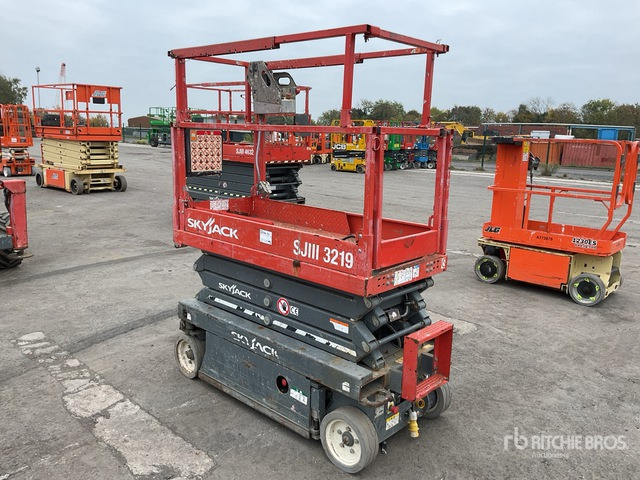 2017 Skyjack SJIII3219 2017 Skyjack SJlll3219 Scissor Lift Scissor Lift - Plataforma de Tijera/ Plataforma de tesoura: foto 4 2017 Skyjack SJIII3219 2017 Skyjack SJlll3219 Scissor Lift Scissor Lift - Plataforma de Tijera/ Plataforma de tesoura: foto 4