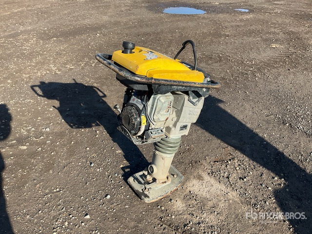 2019 Wacker Neuson Rammer BS50-4AS Vibratory Plate Compactor Jumping Jack Tamper - Compactadora de percussão: foto 4 2019 Wacker Neuson Rammer BS50-4AS Vibratory Plate Compactor Jumping Jack Tamper - Compactadora de percussão: foto 4