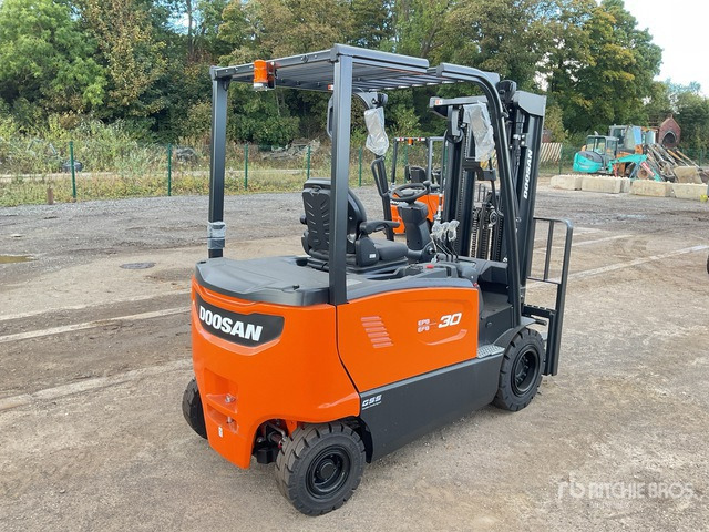 2023 Doosan B30X-7 PLUS 3000 kg (Unused) Electric Forklift - Empilhadeira elétrica: foto 4 2023 Doosan B30X-7 PLUS 3000 kg (Unused) Electric Forklift - Empilhadeira elétrica: foto 4
