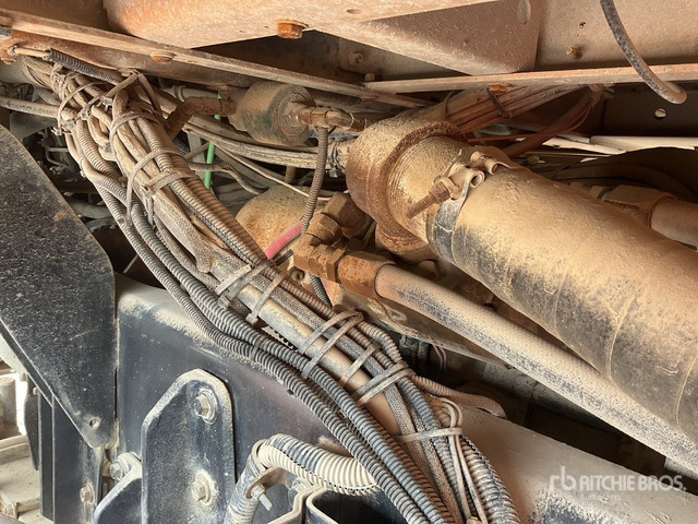 1995 Kenworth C500 Simon Telelect 92-45 on 4x4 Drill Truck - Máquina de perfuração: foto 5 1995 Kenworth C500 Simon Telelect 92-45 on 4x4 Drill Truck - Máquina de perfuração: foto 5