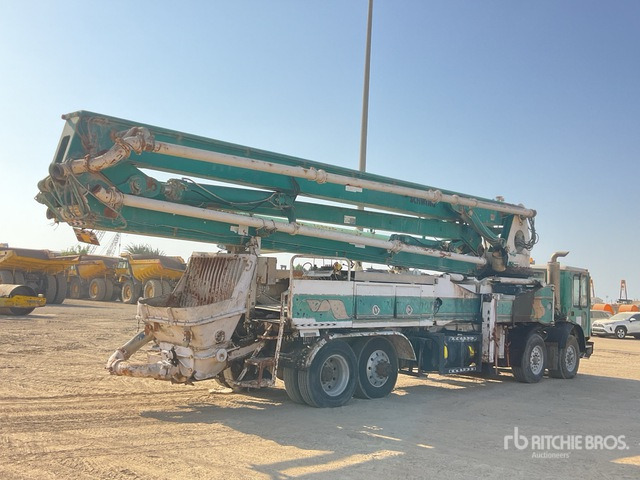 1998 Mack MR688S 1997 Schwing KVM 42/38 42 m on 8x4 Concrete Pump Truck - Autobomba de betão: foto 3 1998 Mack MR688S 1997 Schwing KVM 42/38 42 m on 8x4 Concrete Pump Truck - Autobomba de betão: foto 3