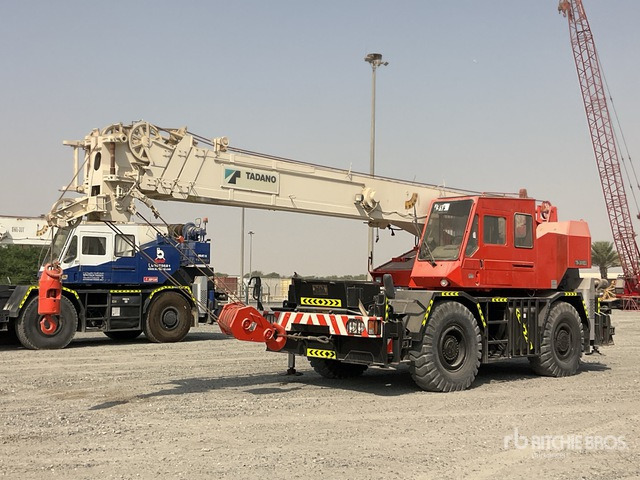 2002 Tadano TR300 EX 30 ton 4x4x4 Rough Terrain Crane - Grua de estaleiro: foto 1 2002 Tadano TR300 EX 30 ton 4x4x4 Rough Terrain Crane - Grua de estaleiro: foto 1