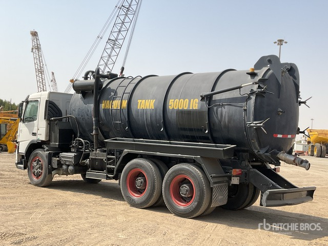 2008 Volvo FM400 6x4 20000 L Vacuum Tanker Truck - Caminhão limpa fossa: foto 3 2008 Volvo FM400 6x4 20000 L Vacuum Tanker Truck - Caminhão limpa fossa: foto 3