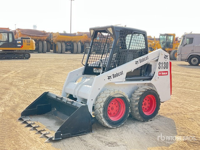 2010 Bobcat S130 Skid Steer Loader - Mini pá carregadora: foto 2 2010 Bobcat S130 Skid Steer Loader - Mini pá carregadora: foto 2