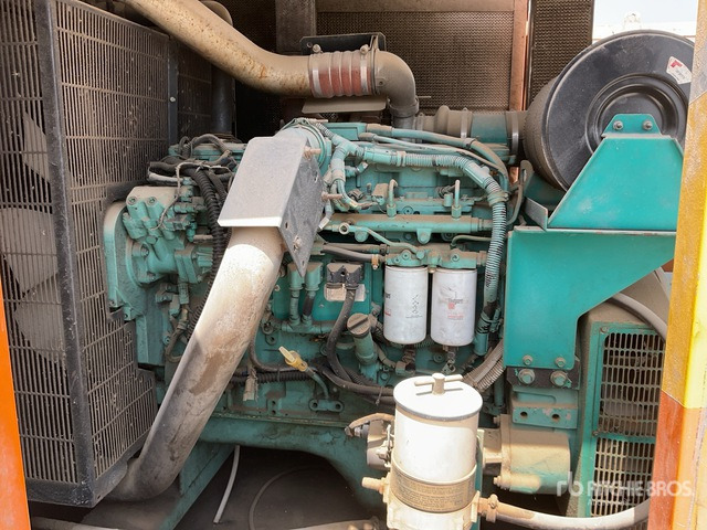 2010 Cummins 344 kVA Skid-Mounted (Inoperable) Generator Set - Gerador elétrico: foto 5 2010 Cummins 344 kVA Skid-Mounted (Inoperable) Generator Set - Gerador elétrico: foto 5