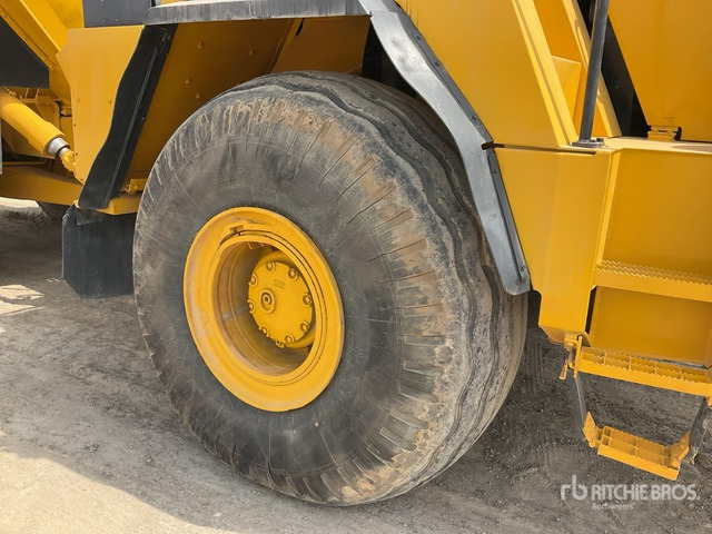 2011 Komatsu HM400-2 - Caminhão articulado: foto 5 2011 Komatsu HM400-2 - Caminhão articulado: foto 5