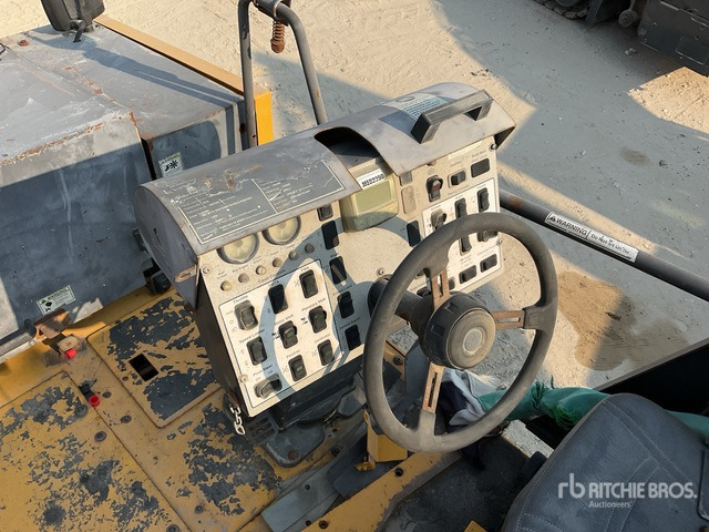 Acabadora 2011 Volvo PF6170 Wheel Asphalt Paver: foto 6 Acabadora 2011 Volvo PF6170 Wheel Asphalt Paver: foto 6