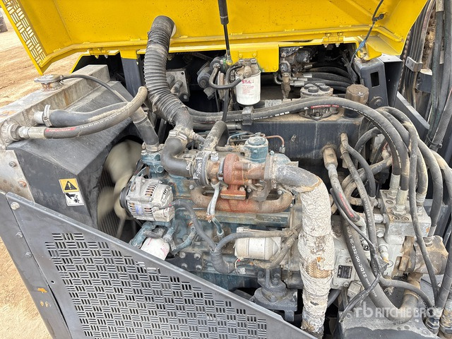 2012 Combilift C2500CB 2.5 ton Forklift - Empilhadeira a diesel: foto 5 2012 Combilift C2500CB 2.5 ton Forklift - Empilhadeira a diesel: foto 5