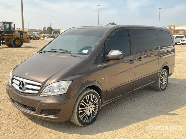 2012 Mercedes-Benz Viano CDI 3.0 Bus - Furgão: foto 2 2012 Mercedes-Benz Viano CDI 3.0 Bus - Furgão: foto 2