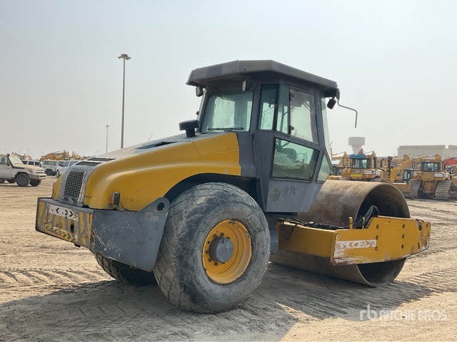 2014 Dynapac CA250D - Compactador: foto 4 2014 Dynapac CA250D - Compactador: foto 4
