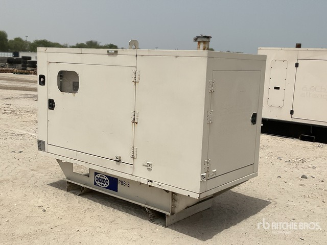 2014 FG Wilson P88 3 100 kVA Skid-Mounted (Inoperable) Generator Set - Gerador elétrico: foto 3 2014 FG Wilson P88 3 100 kVA Skid-Mounted (Inoperable) Generator Set - Gerador elétrico: foto 3