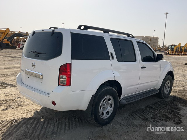 2014 Nissan Pathfinder 4WD SUV - SUV: foto 4 2014 Nissan Pathfinder 4WD SUV - SUV: foto 4