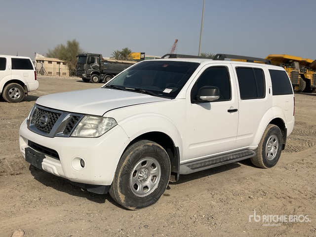 2014 Nissan Pathfinder 4WD SUV - SUV: foto 1 2014 Nissan Pathfinder 4WD SUV - SUV: foto 1
