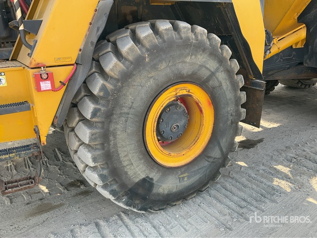 2015 Komatsu HM400-3 Articulated Dump Truck - Caminhão articulado: foto 4 2015 Komatsu HM400-3 Articulated Dump Truck - Caminhão articulado: foto 4