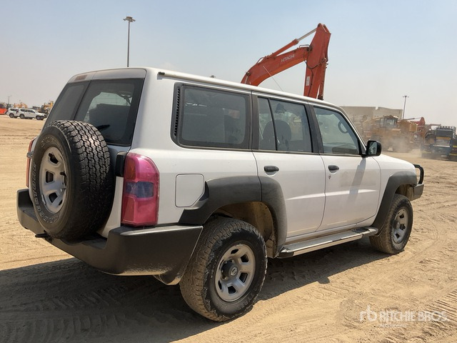 2018 Nissan Patrol GL 4x4 SUV - SUV: foto 3 2018 Nissan Patrol GL 4x4 SUV - SUV: foto 3
