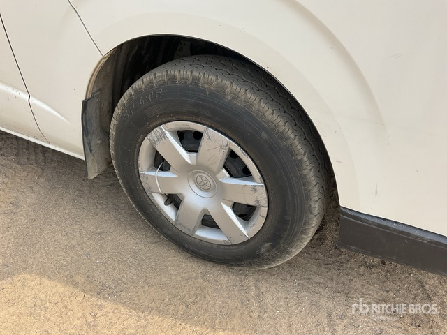 2018 Toyota Hiace 4x2 15-Seat Mini Bus - Minibus, Furgão de passageiros: foto 5 2018 Toyota Hiace 4x2 15-Seat Mini Bus - Minibus, Furgão de passageiros: foto 5