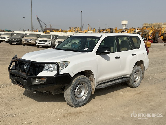 2018 Toyota Prado TX 150L 4x4 SUV - SUV: foto 2 2018 Toyota Prado TX 150L 4x4 SUV - SUV: foto 2