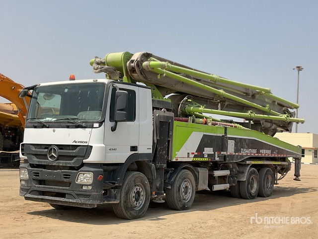 2019 Mercedes-Benz Actros 4141 2019 Zoomlion 56X-6RZ 56 m on 8 ... Concrete Pump Truck - Autobomba de betão: foto 3 2019 Mercedes-Benz Actros 4141 2019 Zoomlion 56X-6RZ 56 m on 8 ... Concrete Pump Truck - Autobomba de betão: foto 3