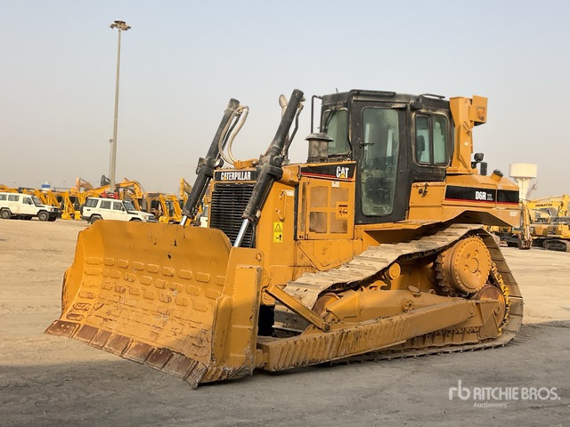 Cat D6R XL - Buldôzer: foto 2 Cat D6R XL - Buldôzer: foto 2