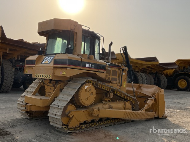 Cat D6R XL - Buldôzer: foto 3 Cat D6R XL - Buldôzer: foto 3