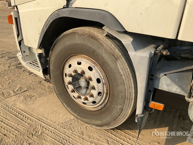 2002 Volvo FH12 6x4 T/A Sleeper Truck Tractor - Tractor: foto 5 2002 Volvo FH12 6x4 T/A Sleeper Truck Tractor - Tractor: foto 5