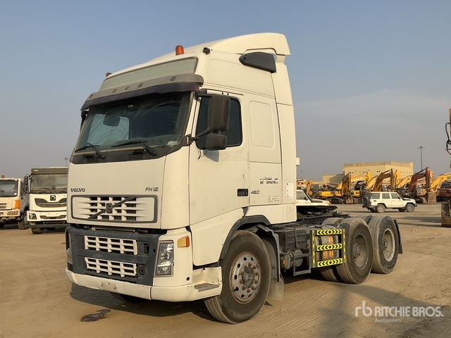 2002 Volvo FH12 6x4 T/A Sleeper Truck Tractor - Tractor: foto 1 2002 Volvo FH12 6x4 T/A Sleeper Truck Tractor - Tractor: foto 1