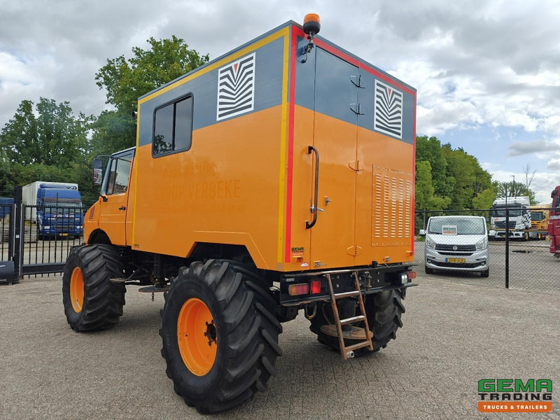 Mercedes-Benz Unimog 1300L 4x4 Handgeschakeld - GeslotenBak - PTO - Hydr. steunpoten - Webasto - SondeerWagen - Camião: foto 3 Mercedes-Benz Unimog 1300L 4x4 Handgeschakeld - GeslotenBak - PTO - Hydr. steunpoten - Webasto - SondeerWagen - Camião: foto 3