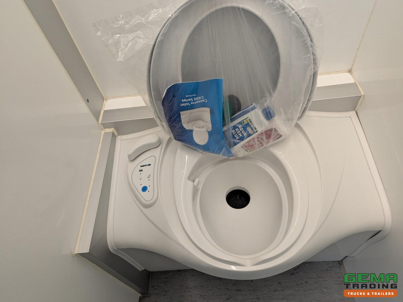 Camião Volvo FL 250 4x2 Dagcab Euro6 - Camper/Kantoor - NIEUW - Toilet - Airco's - Verwarming: foto 13