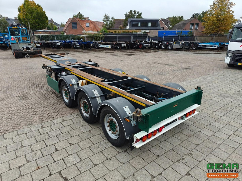 M&V Euro 802 Renders MULTI 3-Assen SAF - Schijfremmen - LiftAs - Midden/Achterschuiver - Alle Aansluitingen - QuickLock - Semi-reboque transportador de contêineres/ Caixa móvel: foto 2 M&V Euro 802 Renders MULTI 3-Assen SAF - Schijfremmen - LiftAs - Midden/Achterschuiver - Alle Aansluitingen - QuickLock - Semi-reboque transportador de contêineres/ Caixa móvel: foto 2