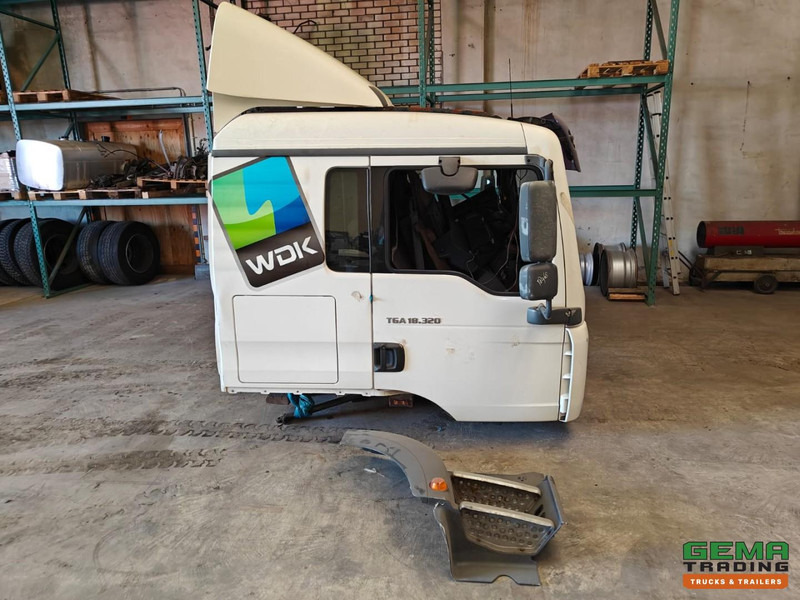 MAN TGA Cabine - Cabine e interior por Camião: foto 2 MAN TGA Cabine - Cabine e interior por Camião: foto 2