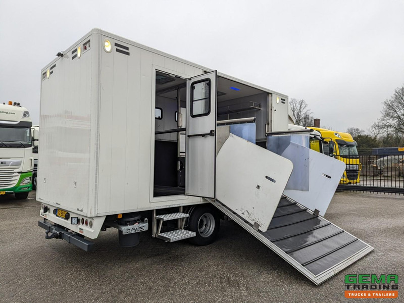 MAN TGL 12.180 4x2 DoKa 7 pers. Euro5 EEV - Paardenwagen 2-Paards - 147.000km! - MARGE - Camião de transporte de cavalos: foto 2 MAN TGL 12.180 4x2 DoKa 7 pers. Euro5 EEV - Paardenwagen 2-Paards - 147.000km! - MARGE - Camião de transporte de cavalos: foto 2