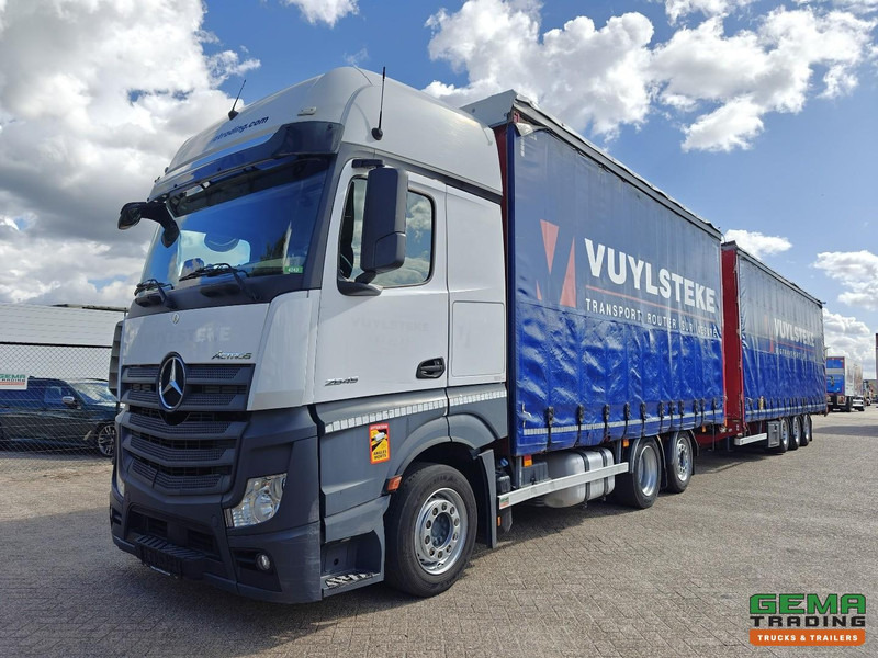 Mercedes-Benz Actros 2645 6x2 Gigaspace Euro6 + 3Axle Trailer -  115m³ VolumeCombi - Dubbele Tanks - Moffet Aansluiting - HH Vloer - SMARTTacho V2 - Camião furgão: foto 1 Mercedes-Benz Actros 2645 6x2 Gigaspace Euro6 + 3Axle Trailer -  115m³ VolumeCombi - Dubbele Tanks - Moffet Aansluiting - HH Vloer - SMARTTacho V2 - Camião furgão: foto 1