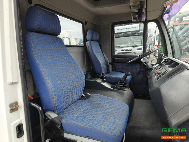 Tractor MAN LE 10.220 4x2 Dagcabine Euro3 - Handgeschakeld - Analoge Tachograaf - 195.000km: foto 16 Tractor MAN LE 10.220 4x2 Dagcabine Euro3 - Handgeschakeld - Analoge Tachograaf - 195.000km: foto 16