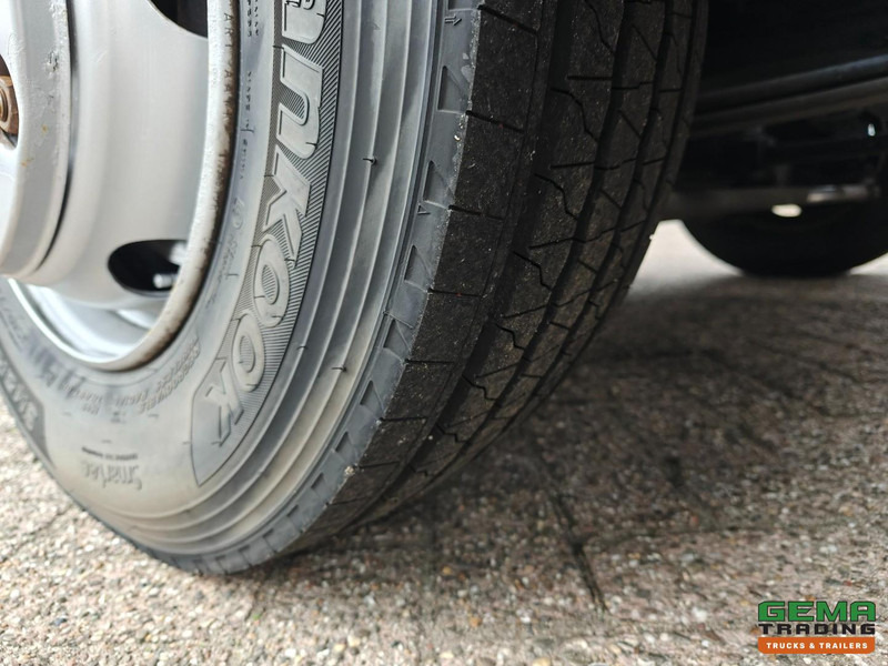 Tractor MAN LE 10.220 4x2 Dagcabine Euro3 - Handgeschakeld - Analoge Tachograaf - 195.000km: foto 19 Tractor MAN LE 10.220 4x2 Dagcabine Euro3 - Handgeschakeld - Analoge Tachograaf - 195.000km: foto 19