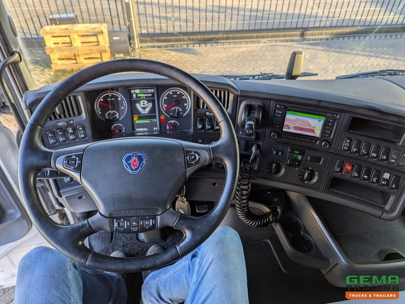 Fotografia de interior 2: Leasing de Scania R730 6x4 Highline Euro6 - V8 - Retarder - RVS Kist - Schuifschotel Scania R730 6x4 Highline Euro6 - V8 - Retarder - RVS Kist - Schuifschotel