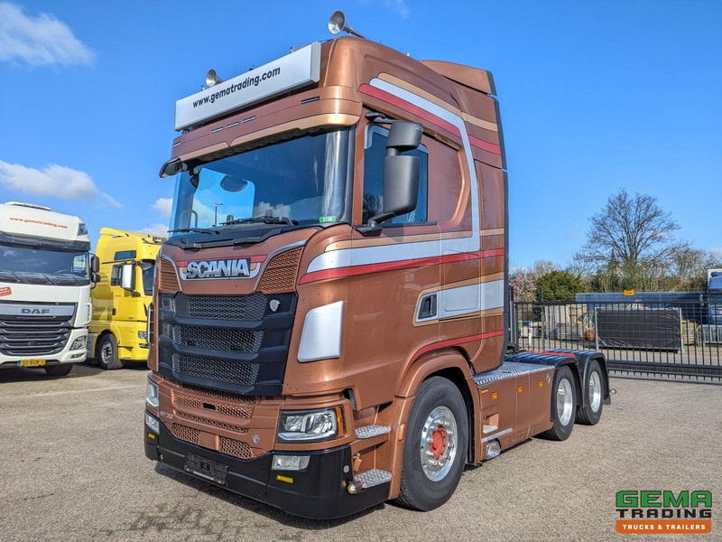 Scania S730 6x4 Topline Euro6 - V8 - Retarder - Costum Interior - Vollucht - Alcoa's - Tractor: foto 1 Scania S730 6x4 Topline Euro6 - V8 - Retarder - Costum Interior - Vollucht - Alcoa's - Tractor: foto 1