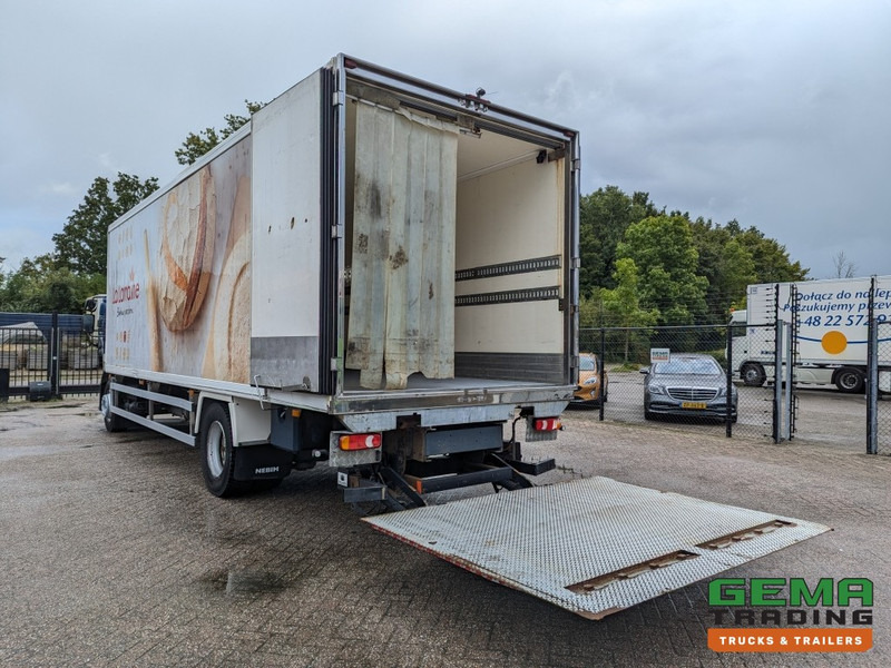 Volvo FL290 4x2 Dagcab Euro5 18T - Handgeschakeld - Koel-VriesBak 8.40M - Frigo Block - Laadklep 1500KG - Camião frigorífico: foto 4 Volvo FL290 4x2 Dagcab Euro5 18T - Handgeschakeld - Koel-VriesBak 8.40M - Frigo Block - Laadklep 1500KG - Camião frigorífico: foto 4