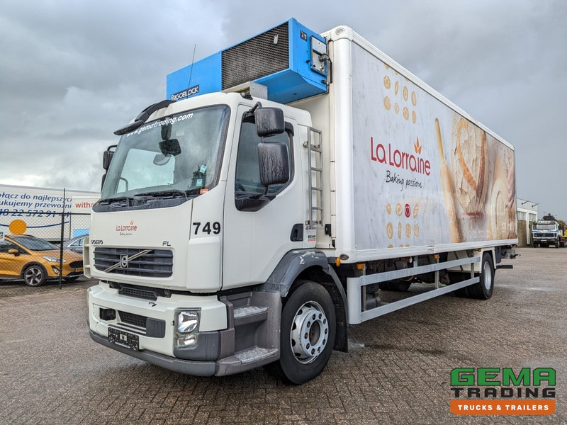 Volvo FL290 4x2 Dagcab Euro5 18T - Handgeschakeld - Koel-VriesBak 8.40M - Frigo Block - Laadklep 1500KG - Camião frigorífico: foto 1 Volvo FL290 4x2 Dagcab Euro5 18T - Handgeschakeld - Koel-VriesBak 8.40M - Frigo Block - Laadklep 1500KG - Camião frigorífico: foto 1