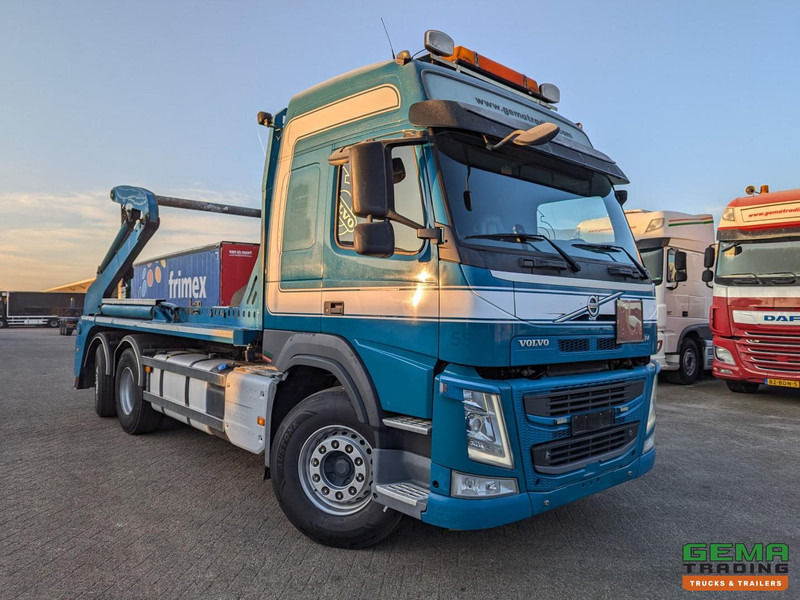 Volvo FM 460 6x2/4 Globetrotter Euro6 - JOAB PortaalSysteem 18T - Uitschuifbaar - Afstandbediening - VangmuilKoppeling - Camião multibenne: foto 2 Volvo FM 460 6x2/4 Globetrotter Euro6 - JOAB PortaalSysteem 18T - Uitschuifbaar - Afstandbediening - VangmuilKoppeling - Camião multibenne: foto 2