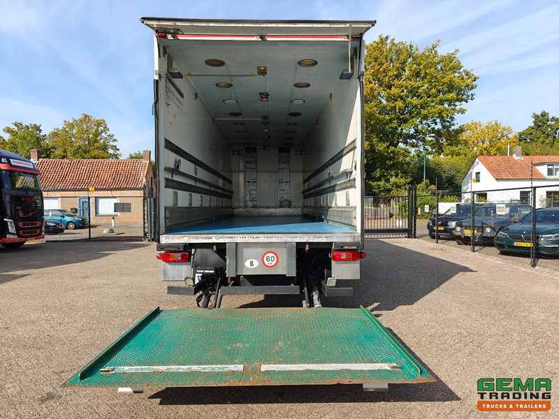 Volvo FM330 4x2 Dagcab Euro5 - KuikenBak 8.4m + Webasto Heater + Dhollandia 2000KG - Camião transporte de gado: foto 4 Volvo FM330 4x2 Dagcab Euro5 - KuikenBak 8.4m + Webasto Heater + Dhollandia 2000KG - Camião transporte de gado: foto 4