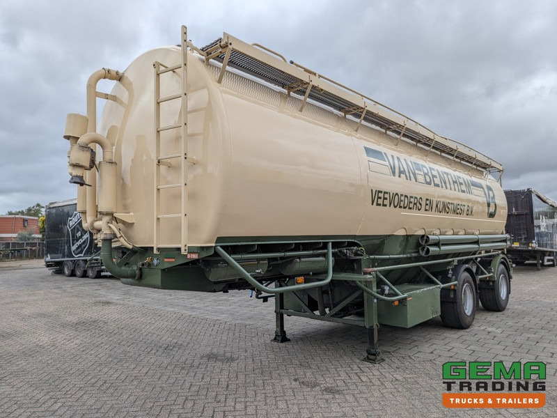 WELGRO 90WSL33-24 2-Assen SAF Silo MengVoeder / Futter 24m³ - Trommelremmen - StuurAs (O1961) - Semirreboque tanque: foto 1 WELGRO 90WSL33-24 2-Assen SAF Silo MengVoeder / Futter 24m³ - Trommelremmen - StuurAs (O1961) - Semirreboque tanque: foto 1