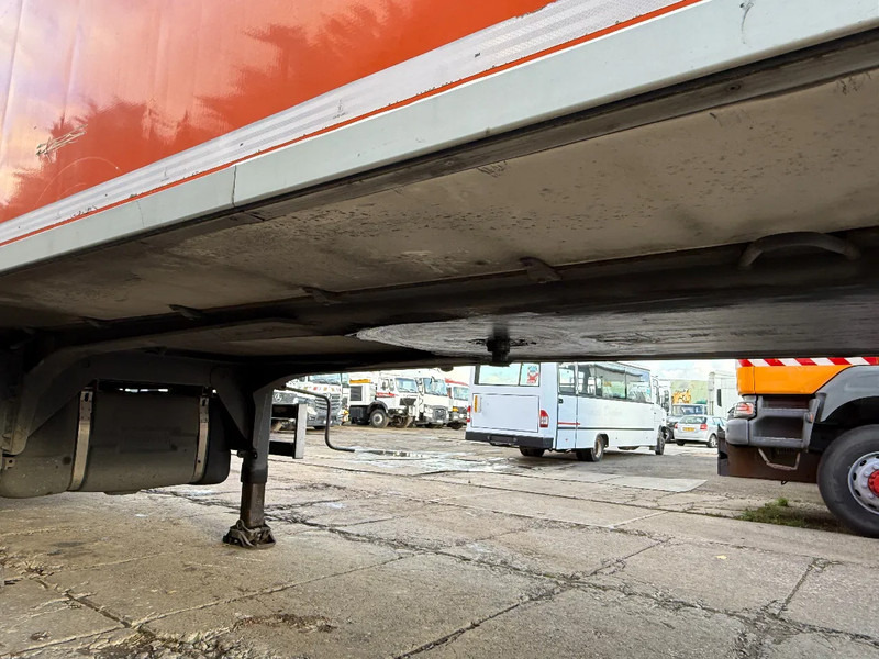 Chereau Frigo Carier Vector 1850 3 axle 7CM Side H2.60 - Semi-reboque frigorífico: foto 4 Chereau Frigo Carier Vector 1850 3 axle 7CM Side H2.60 - Semi-reboque frigorífico: foto 4